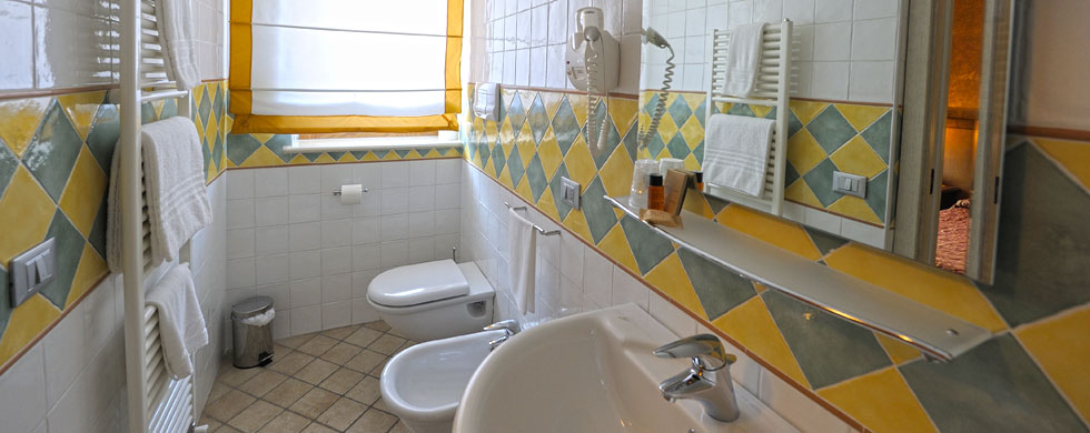 DOUBLE ROOM FOR SINGLE USE